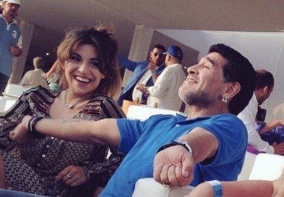 Maradonanın qızının bu fotosu hər kəsi ŞOKA saldı - FOTOLAR