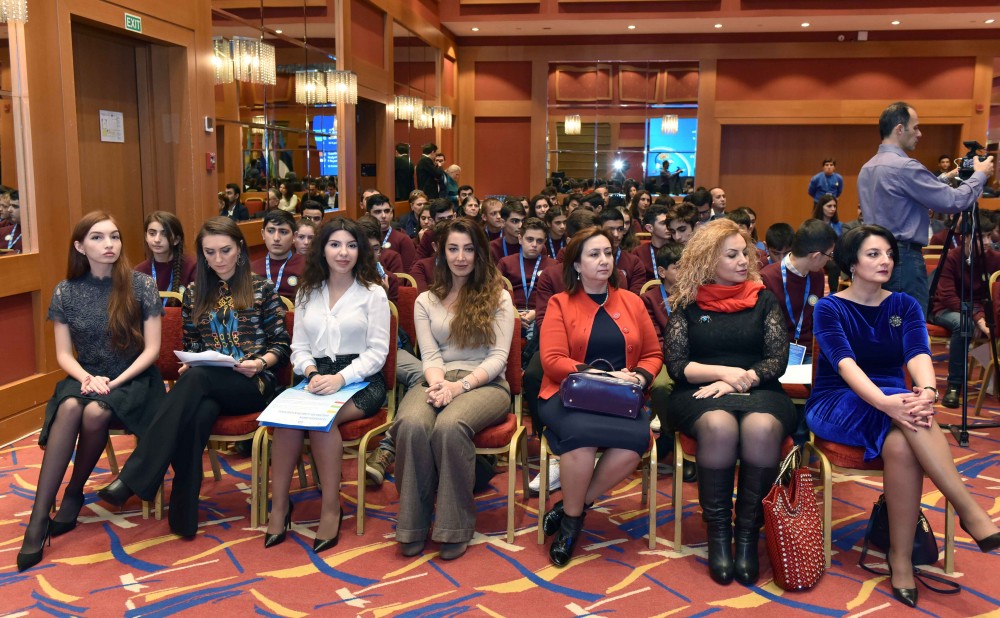 Nazirlik qalibləri mükaftlandırıldı 