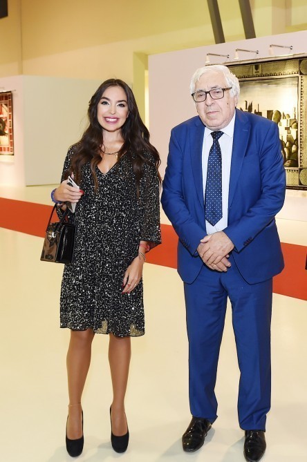 İlham Əliyev Tahir Salahovun 90 illik yubiley sərgisində - FOTOLAR