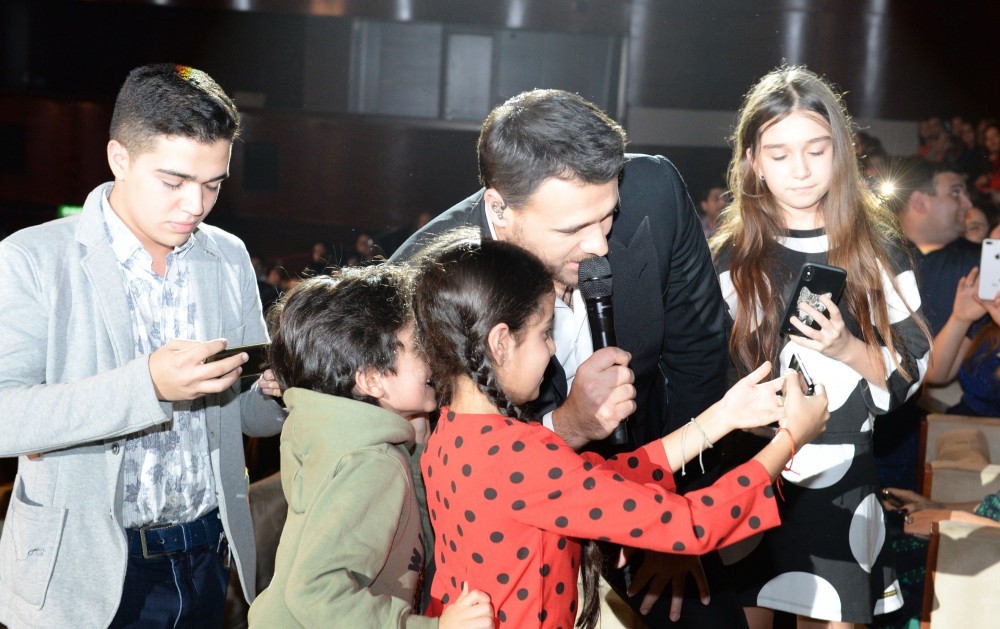 Leyla Əliyeva Emin Ağalarovun  konsertini belə izlədi - FOTOLAR