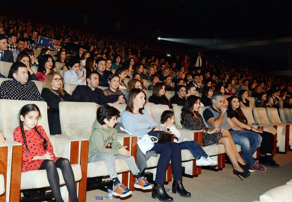 Leyla Əliyeva Emin Ağalarovun  konsertini belə izlədi - FOTOLAR