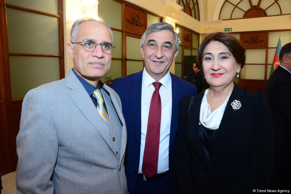Elmar Məmmədyarov səfirləri bir araya topladı - FOTOLAR