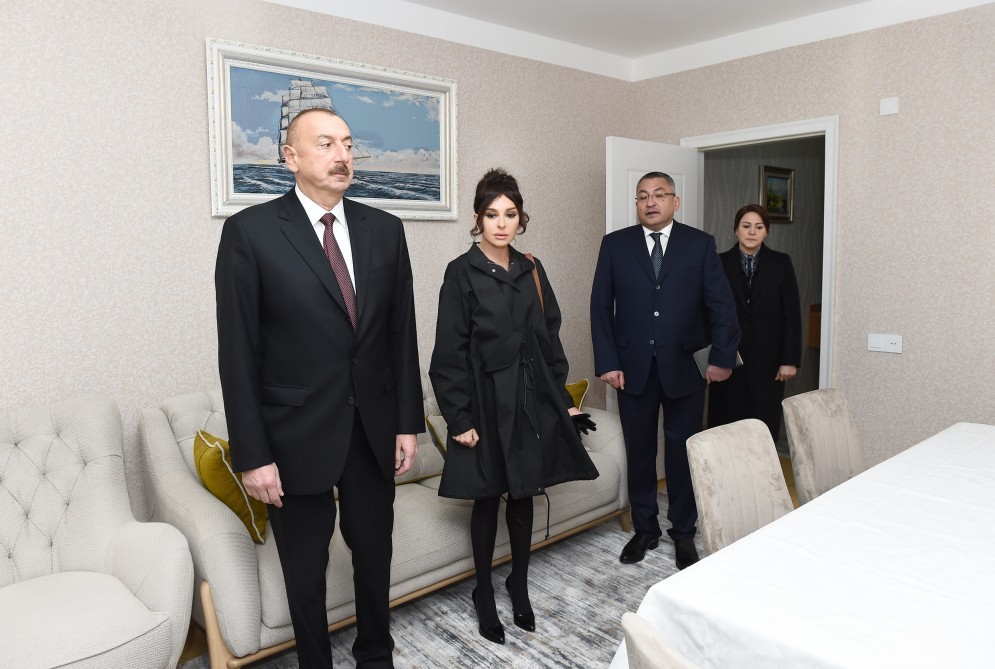 İlham Əliyev və xanımı məcburi köçkünlər üçün tikilən kompleksin açılışında - FOTO-YENİLƏNİB