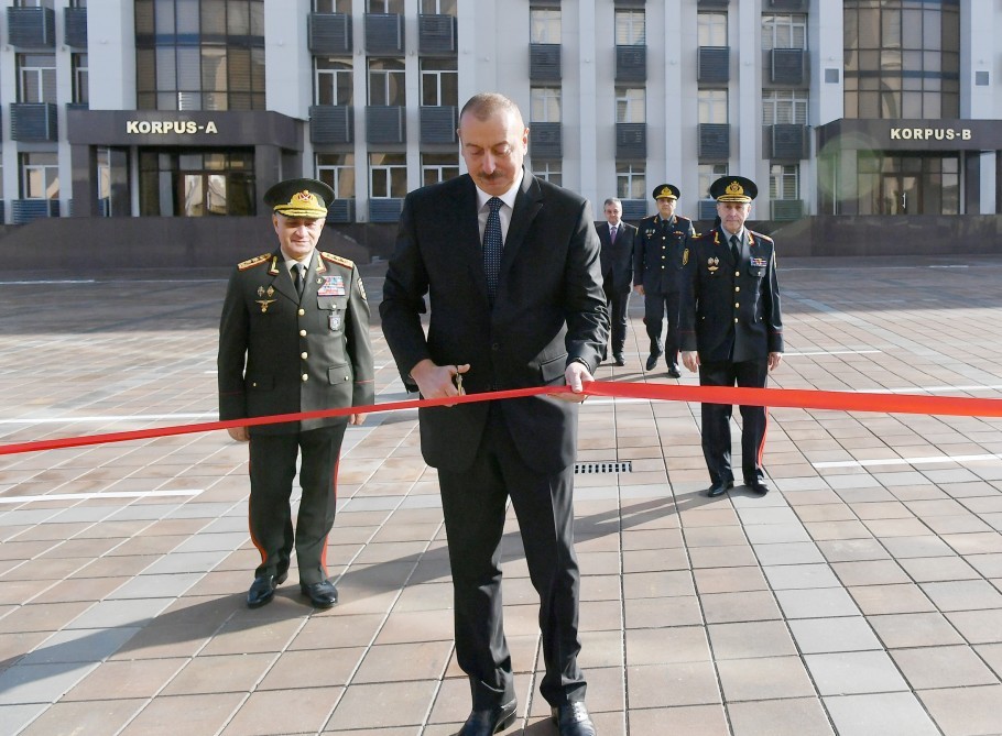 Ramil Usubov dövlət başçısına raport verdi - FOTOLAR