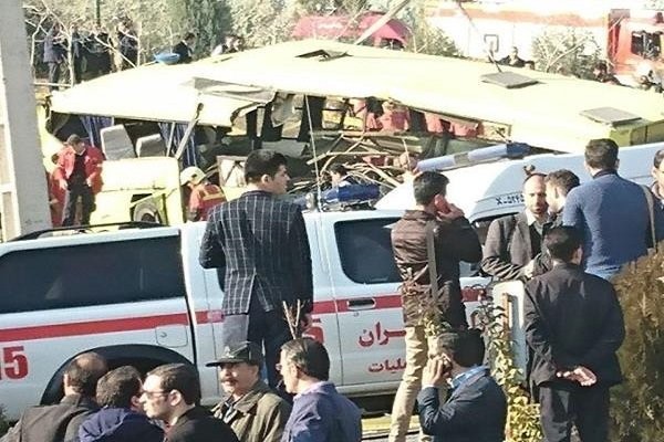 Avtobus qəzaya uğradı: 8 ölü, 28 yaralı - TEHRANDA (FOTO)