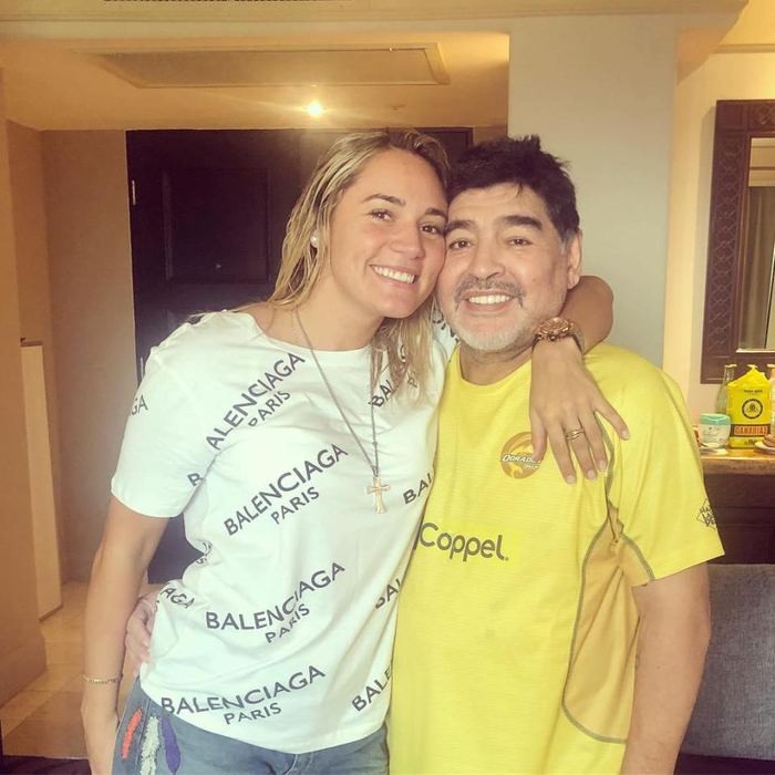 Sevgilisi Maradonanı evdən qovdu - FOTOLAR