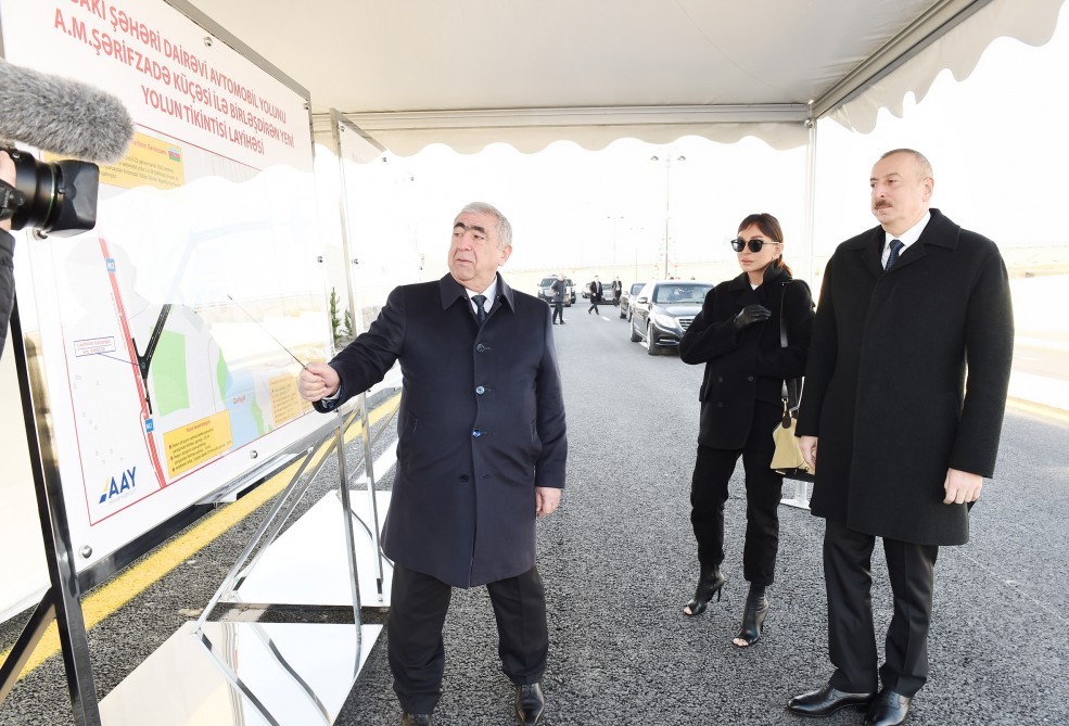 İlham Əliyev və birinci xanım yaşayış kompleksinin açılışında - FOTOLAR (YENİ-2)