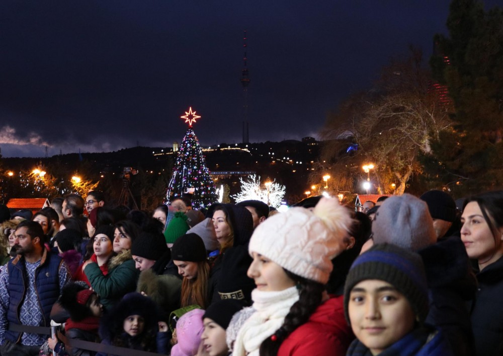 Bulvarda konsert təşkil olundu - FOTOLAR