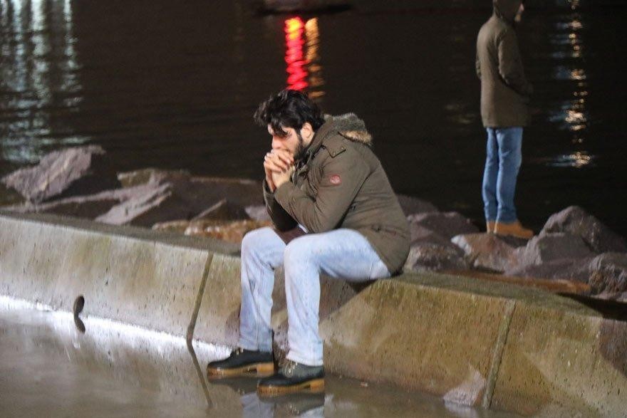 30 yaşlı şəxs mərc kəsdi: Dostlarının gözü önündə can verdi - FOTO