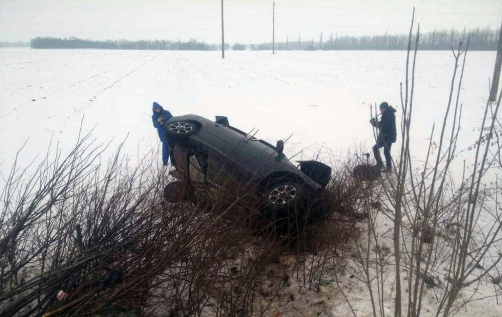 Dəhşətli yol qəzası: 8 nəfər öldü (FOTO)