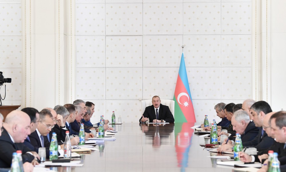 İlham Əliyev nazirləri TOPLADI - FOTOLAR