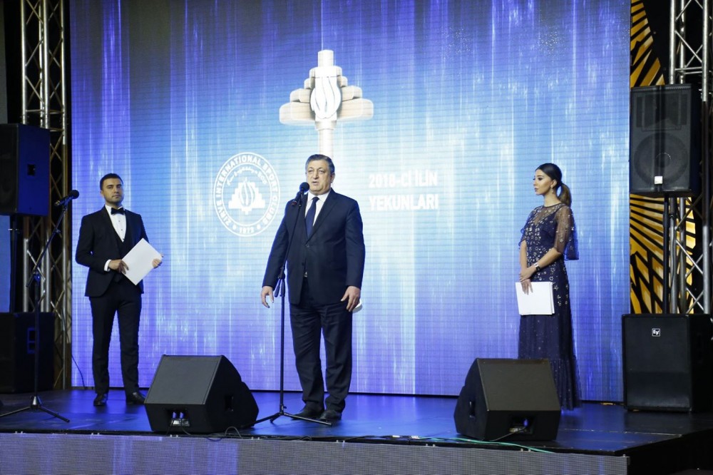 Ulu Öndərin, sizə zirvə arzulayıram ifadəsindən doğan “Zirvə” -  Azər Əliyev “Zirve Awards-2018”-də (FOTO-VİDEO)