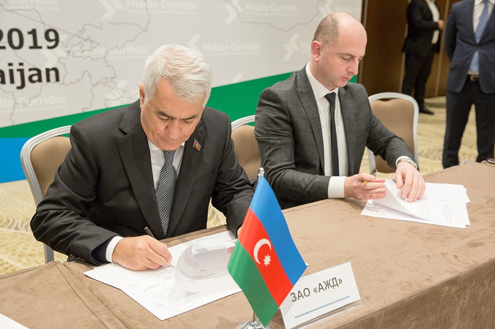 Bakıda Beynəlxalq Transxəzər Nəqliyyat Marşrutu ilə bağlı məsələlər müzakirə olunub 