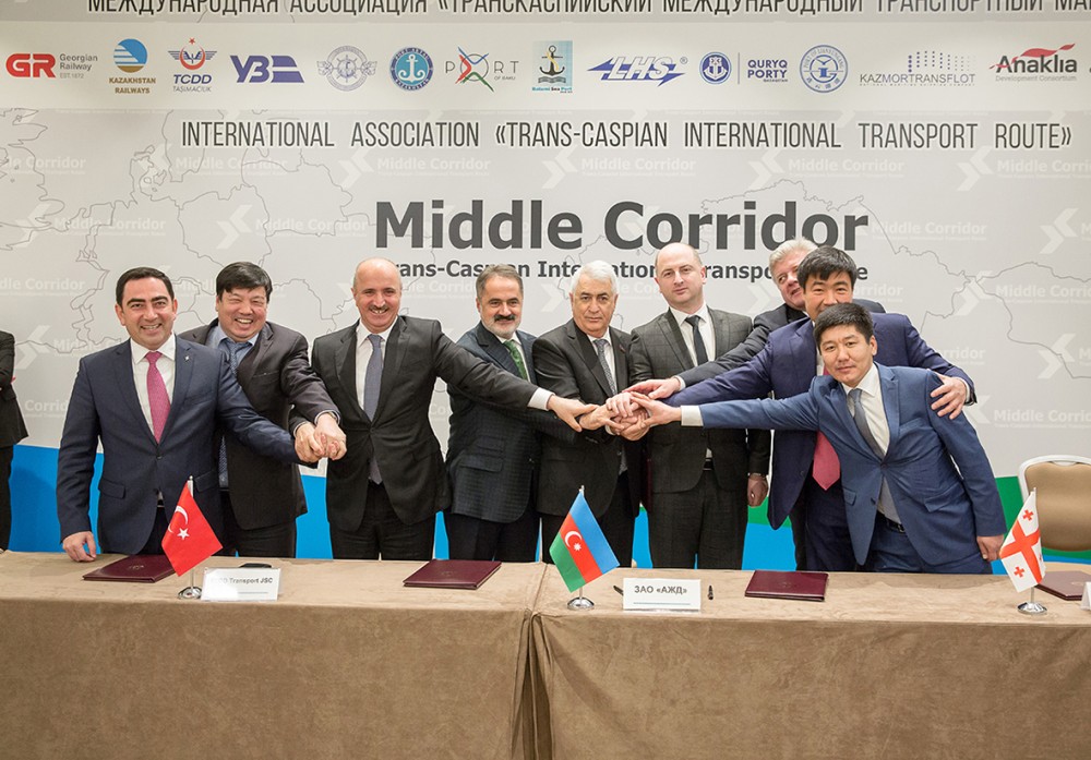 Bakıda Beynəlxalq Transxəzər Nəqliyyat Marşrutu ilə bağlı məsələlər müzakirə olunub 
