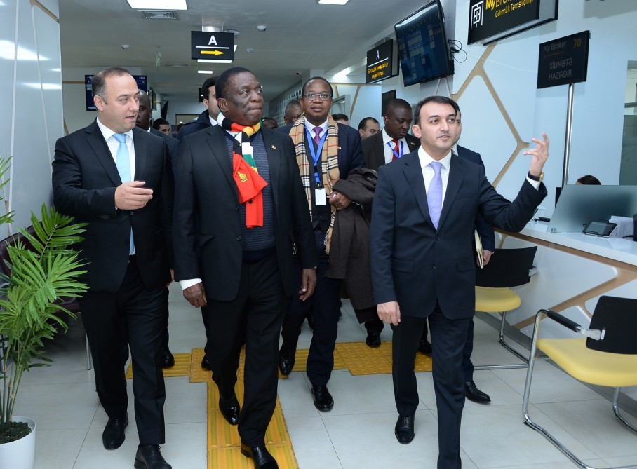 Zimbabve prezidenti 5 saylı “ASAN xidmət”də - FOTOLAR