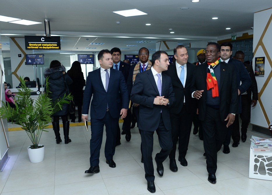 Zimbabve prezidenti 5 saylı “ASAN xidmət”də - FOTOLAR