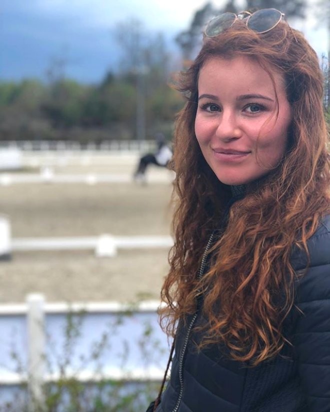 Dünyanın ən gənc milyonçu bacıların həyat tərzi hər kəsi ŞOKA saldı  (FOTO)