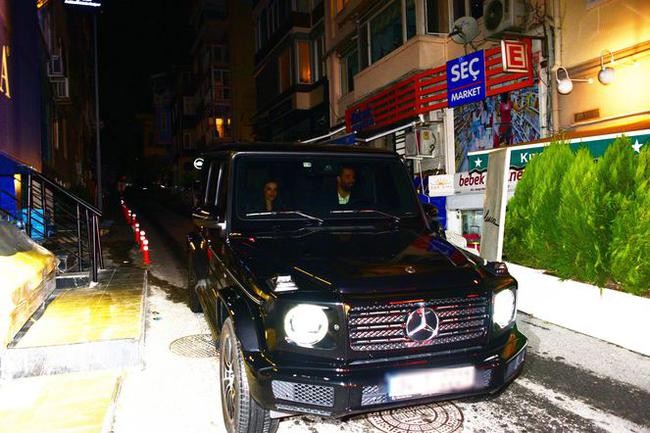 Arda Turanın həyat yoldaşının 2 milyonluq avtomobili - FOTO