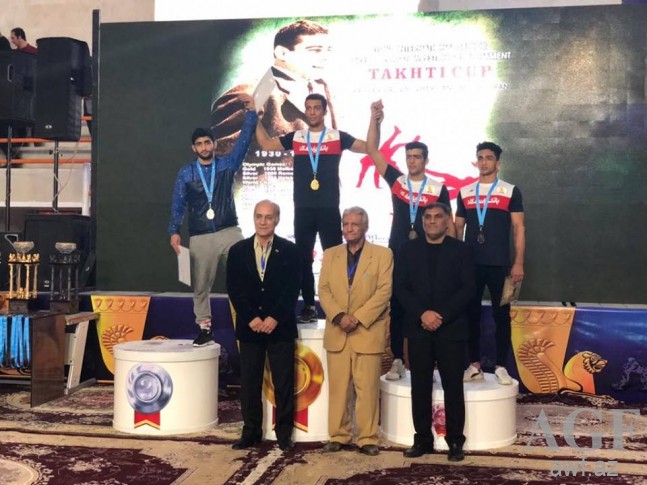 Güləşçilərimiz "Təxti kuboku"nda üç medal qazandı 