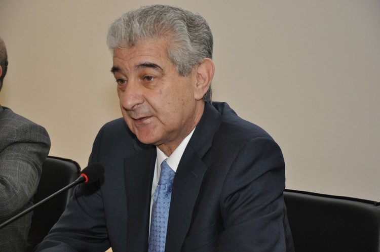 Əli Əhmədov YAP-çı deputatları topladı - Vətəndaşlarla bağlı tapşırıq verildi