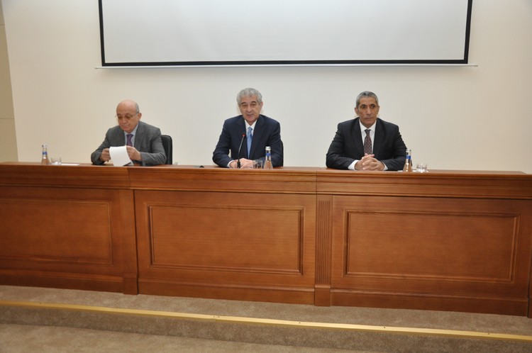 Əli Əhmədov YAP-çı deputatları topladı - Vətəndaşlarla bağlı tapşırıq verildi