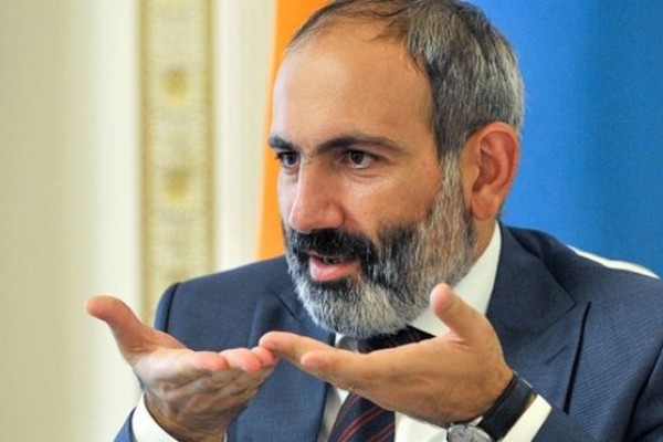 Paşinyan Ermənistanın bayrağını dəyişdirmək istəyir 