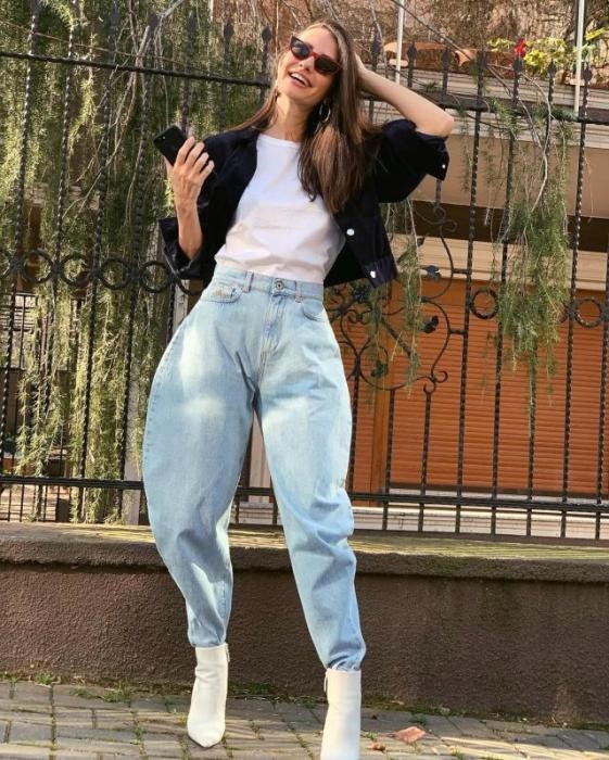 Aktrisa geyiminə görə lağa qoyuldu - FOTO