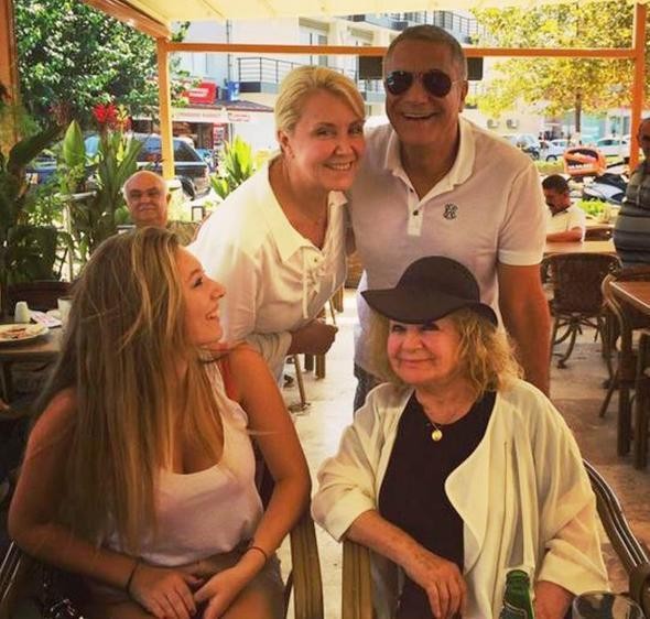 Ad gününə keçmiş arvadları gələcək - FOTO