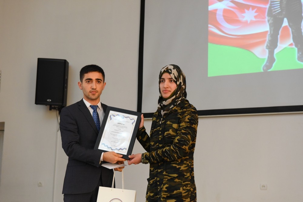Mübariz İbrahimova həsr olunmuş müsabiqənin qalibləri mükafatlandırıldı - FOTOLAR