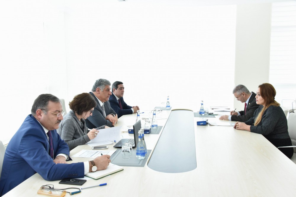 Nazir Şirvanda vətəndaşları qəbul etdi 
