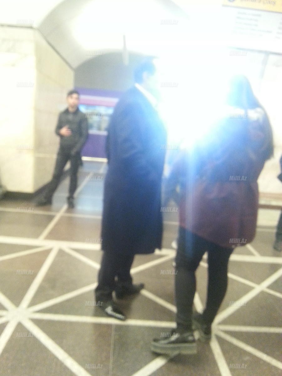 Manaf Ağayev Bakı metrosunda göründü - FOTOLAR