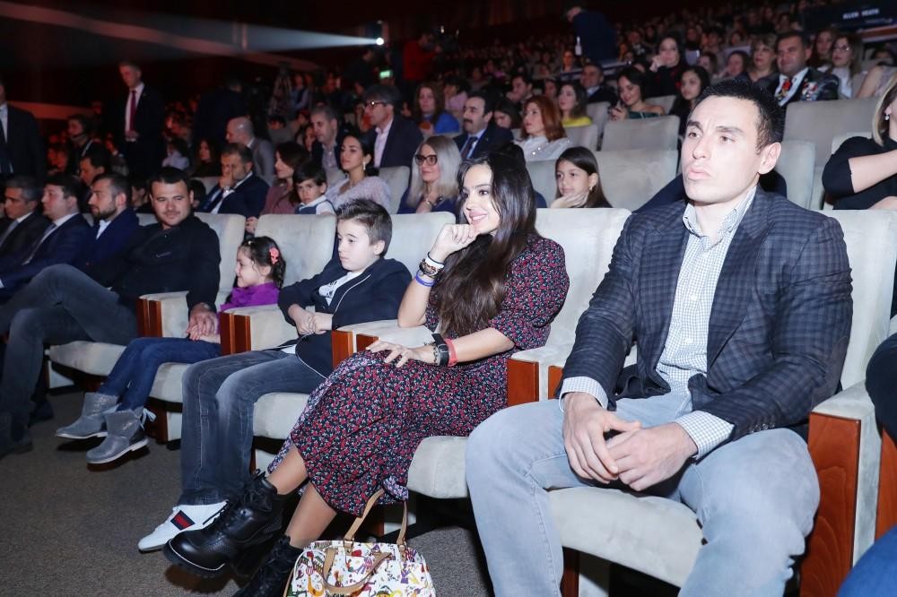 Leyla Əliyeva övladları ilə “Zima-2019”  festivalında - FOTOLAR