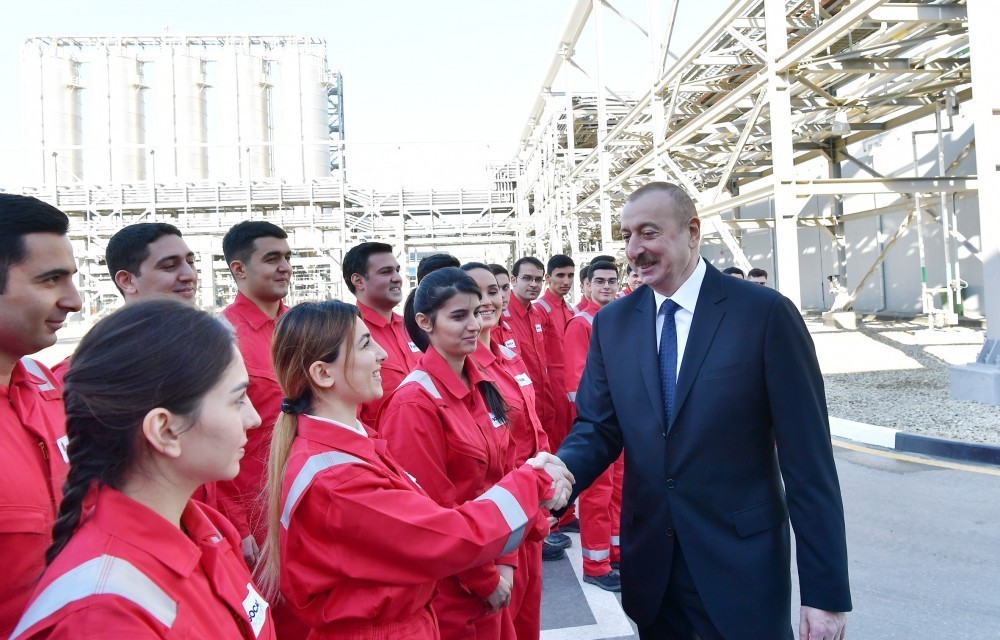 İlham Əliyev Sumqayıtda zavod açılışında - FOTOLAR