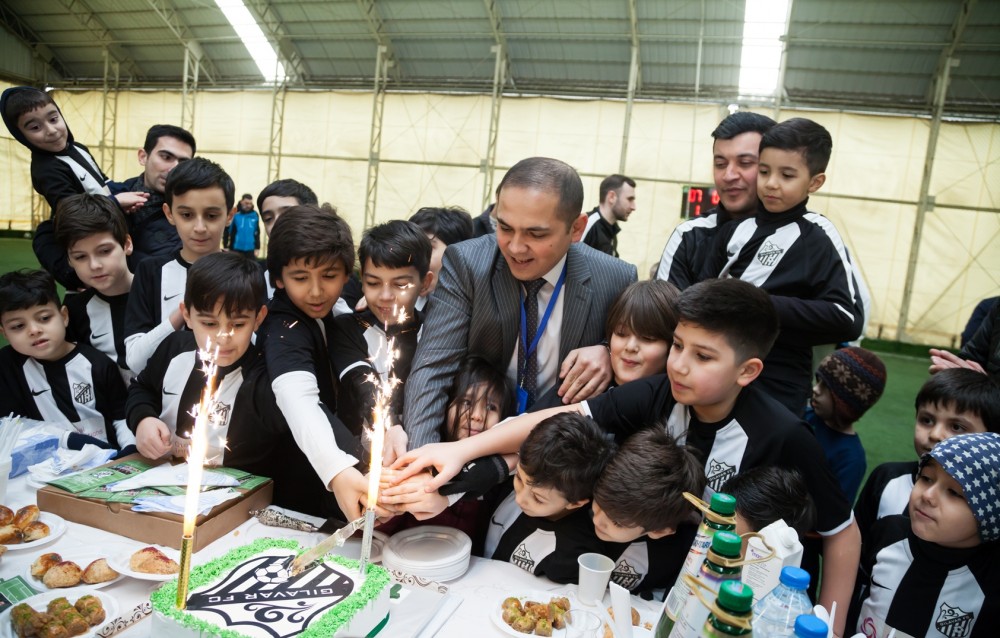 "Hazırda kommersiya məqsədimiz yoxdur" - Məktəb direktoru