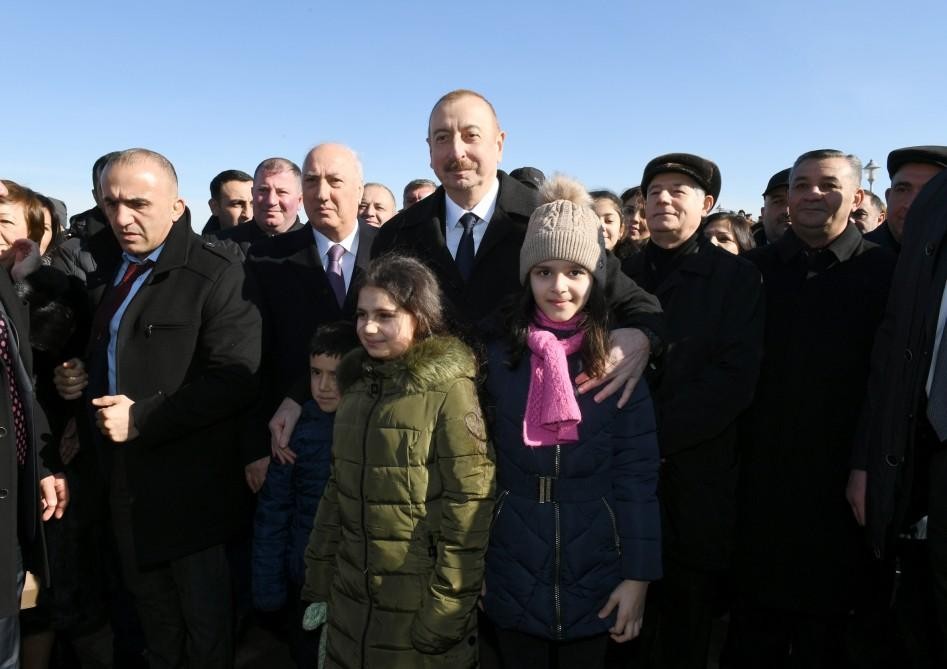 Prezidentin sumqayıtlılarla maraqlı DİALOQU - "Bu il bu məsələ həll olunmalıdır" - FOTOLAR