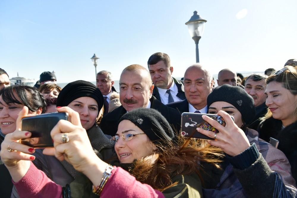 Prezidentin sumqayıtlılarla maraqlı DİALOQU - "Bu il bu məsələ həll olunmalıdır" - FOTOLAR