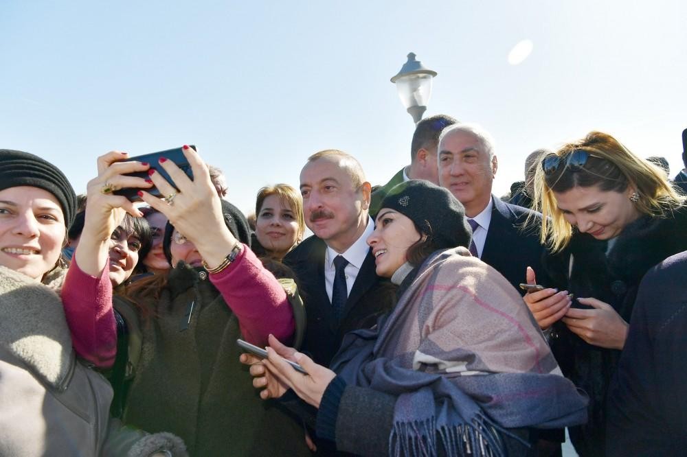 Prezidentin sumqayıtlılarla maraqlı DİALOQU - "Bu il bu məsələ həll olunmalıdır" - FOTOLAR