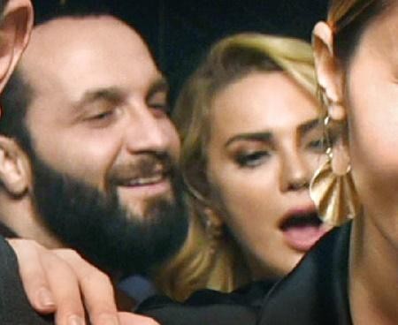 Aparıcı evli müğənni ilə belə görüntüləndi - FOTO