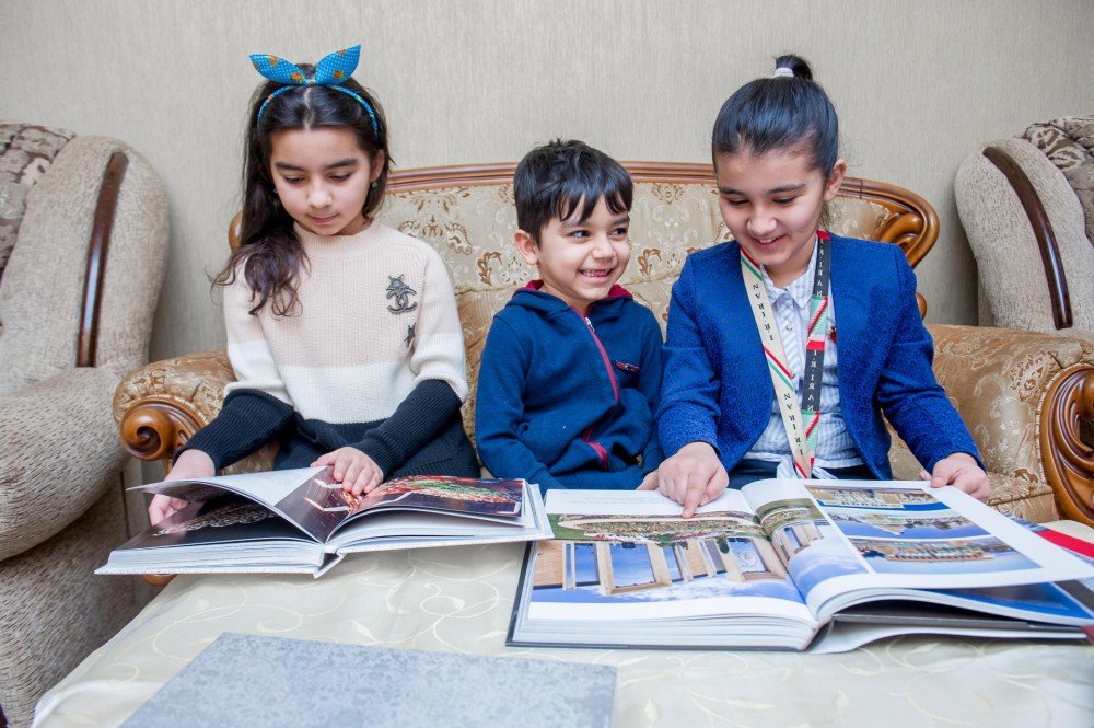 Mehriban Əliyeva Zəhra Salmanlıya hədiyyə göndərdi - FOTO