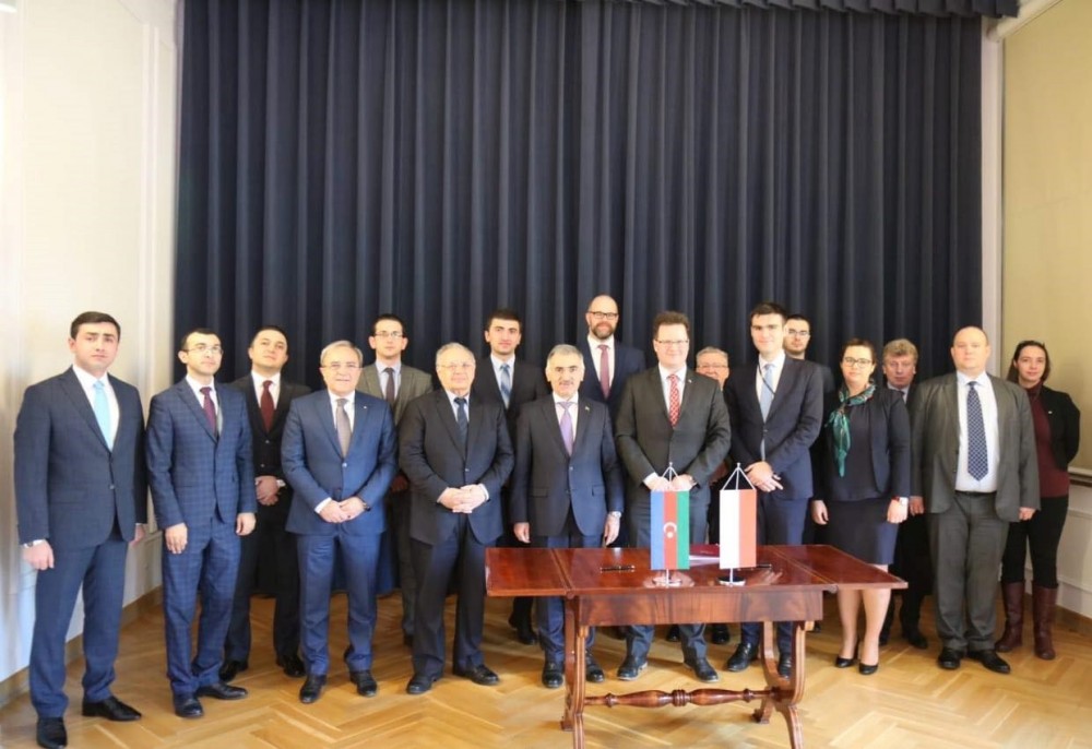 Nəqliyyat və logistika üzrə işçi qrupun ilk iclası keçirildi - FOTO