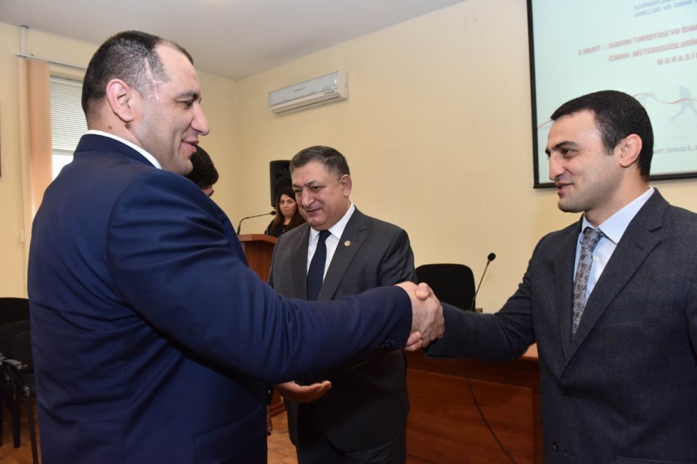 İlham Zəkiyev, Nizami Paşayev və Rəşad Əhmədov təltif olundu 