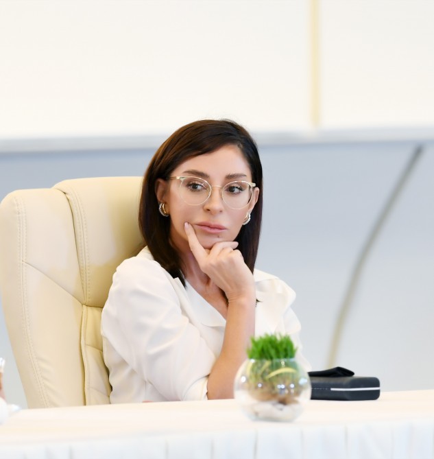 Prezidentlə xanımı incəsənət xadimləri ilə görüşdü - FOTOLAR