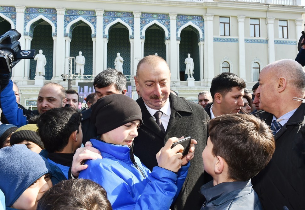 Prezident “Bakı 2019: Ulduzlar Finalı”nı izləyib - FOTO (YENİLƏNİB)