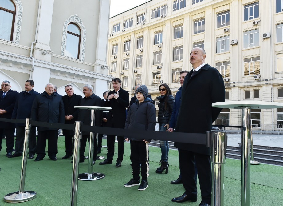 Prezident “Bakı 2019: Ulduzlar Finalı”nı izləyib - FOTO (YENİLƏNİB)