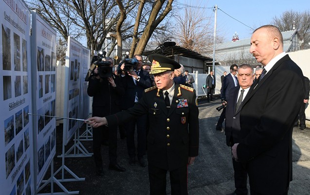 Prezident yenidən zəlzələ bölgəsində: işin gedişatını  izlədi -FOTOLAR