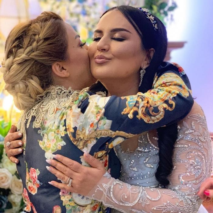 Aşıq Ulduzun qızının toyundan VİDEO + FOTO