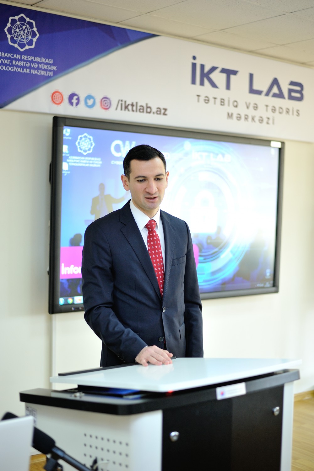 Yerli mütəxəssislərə beynəlxalq sertifikat veriləcək - FOTO