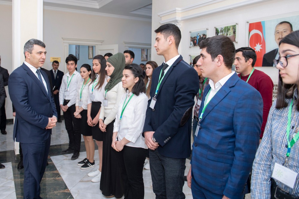 İnam Kərimov vətəndaşların problemləri ilə maraqlandı - FOTO