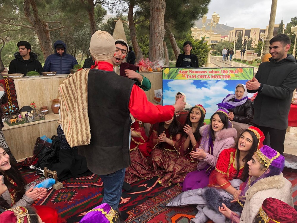 Qaradağda Novruz şənliyi keçirildi 