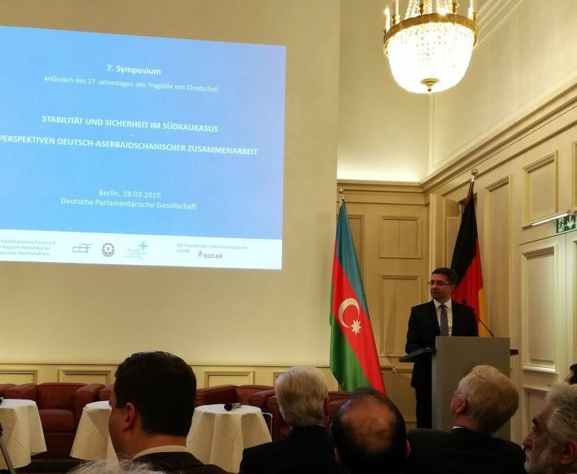 Azərbaycan rəsmiləri Bundestaqda erməni işğalından danışdılar - FOTOLAR